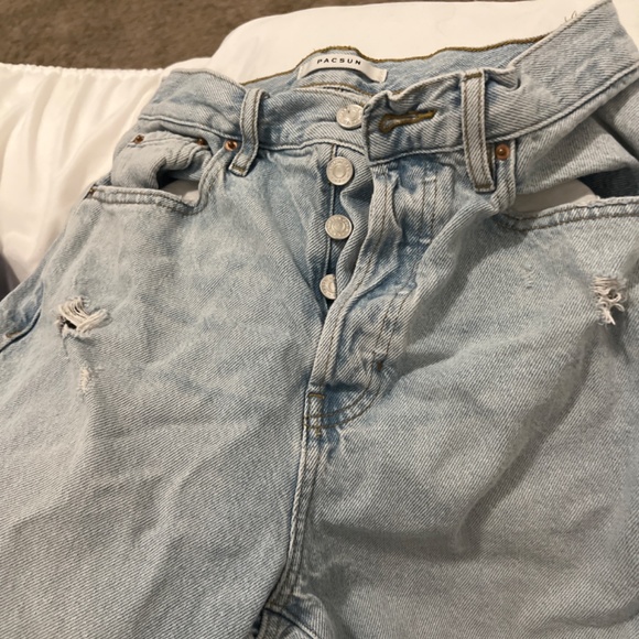 Light washed denim jeans - Picture 4 of 4